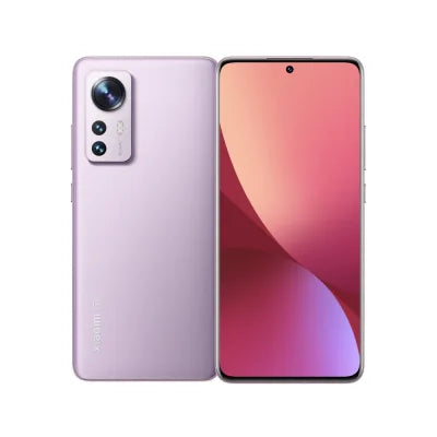 Smartphone Xiaomi Mi 12 em cor lilás com tela grande e câmera traseira tripla