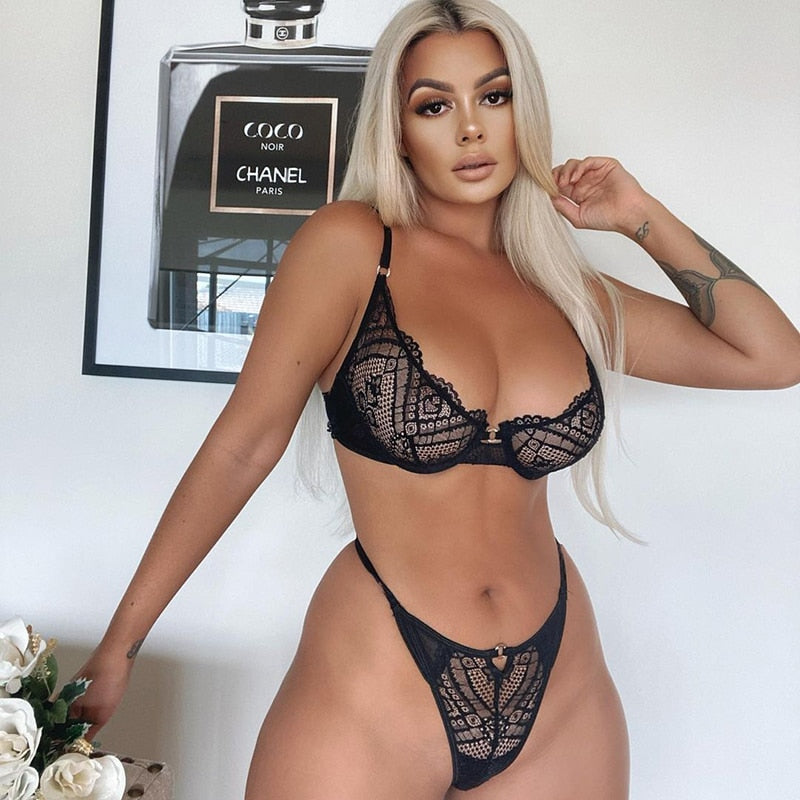 Conjunto lingerie feminino YIMUNANCY em renda preta, com detalhes delicados e alças ajustáveis
