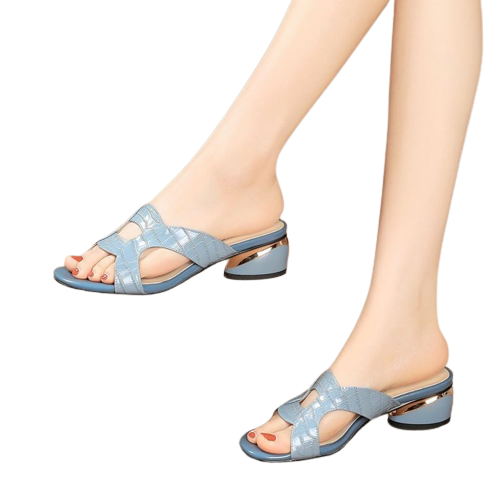 Sandálias femininas HZYMTQ em azul com salto baixo e detalhes em metal para conforto e estilo
