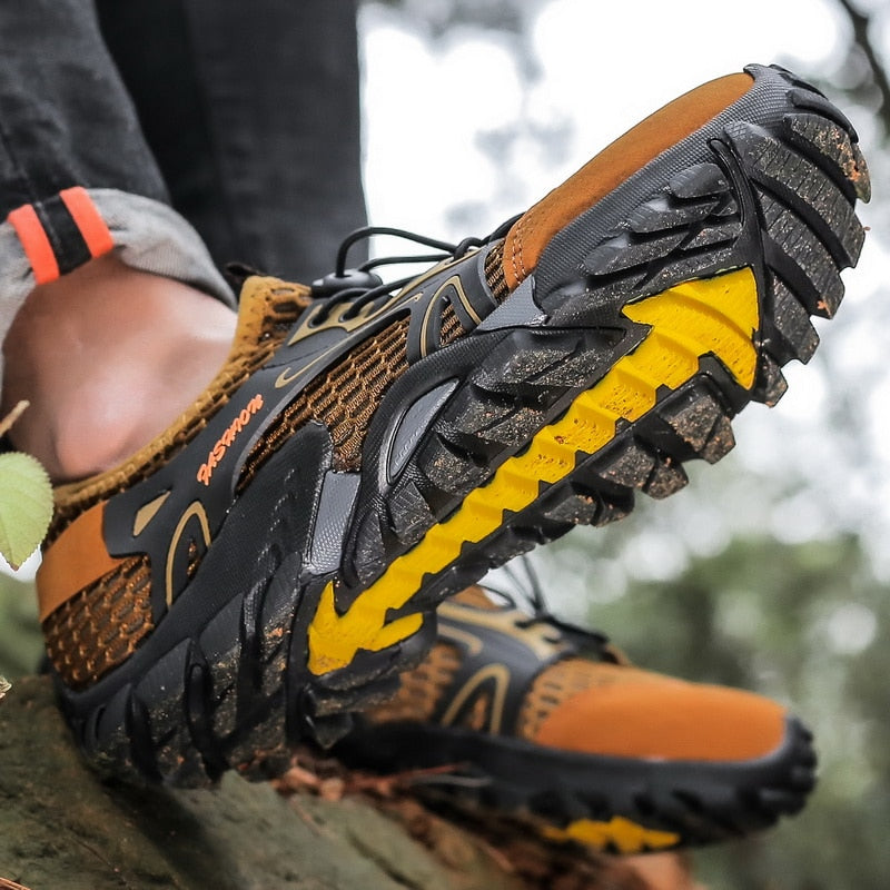 Sandálias outdoor antiderrapantes para homens, com sola resistente e design ideal para aventuras ao ar livre
