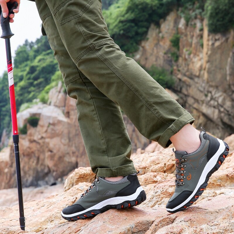 Tênis casual masculino confortável KAMUC, ideal para caminhadas e atividades ao ar livre em terrenos variados