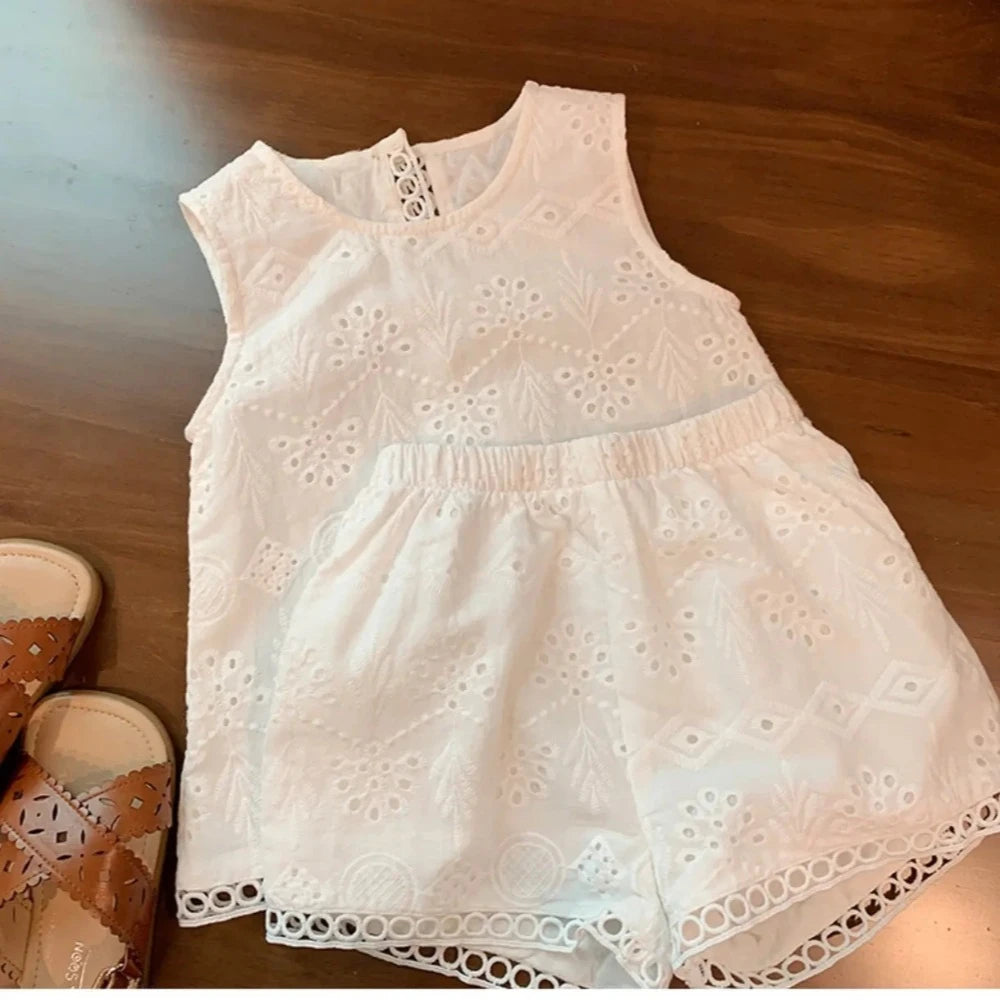 Conjunto infantil de bebê menina, de 2 peças, verão, oco, rendas, colete + shorts, único sem mangas, casual, cor sólida
