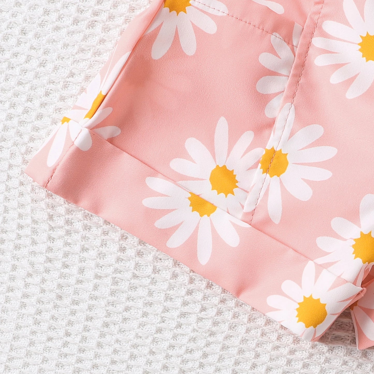 Conjunto infantil Estilo para meninas 1-4 anos de idade, 3 peças, confortável, doce pit strip colete + shorts com padrão impresso