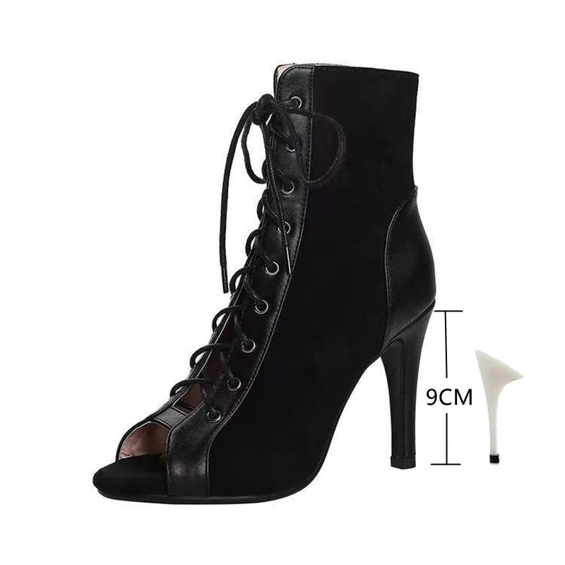 Botas Femininas de renda, saltos 9cm, Tendência