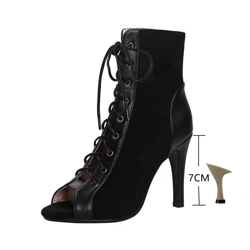 Botas Femininas de renda, saltos 9cm, Tendência