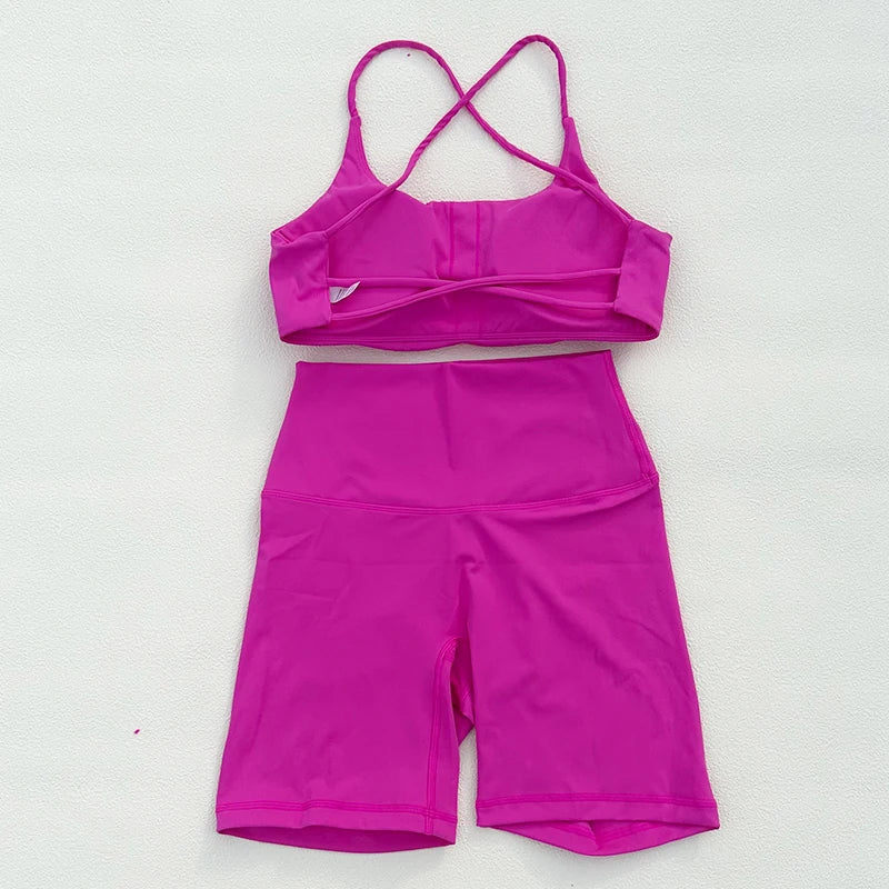 Conjunto feminino de yoga, ternos esportivos de fitness, shorts e tops, sem costura