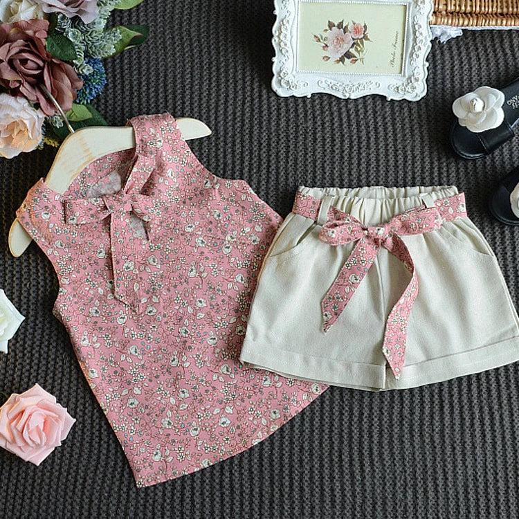 Conjunto de 2 peças de bebê menina, sem mangas, colete e shorts