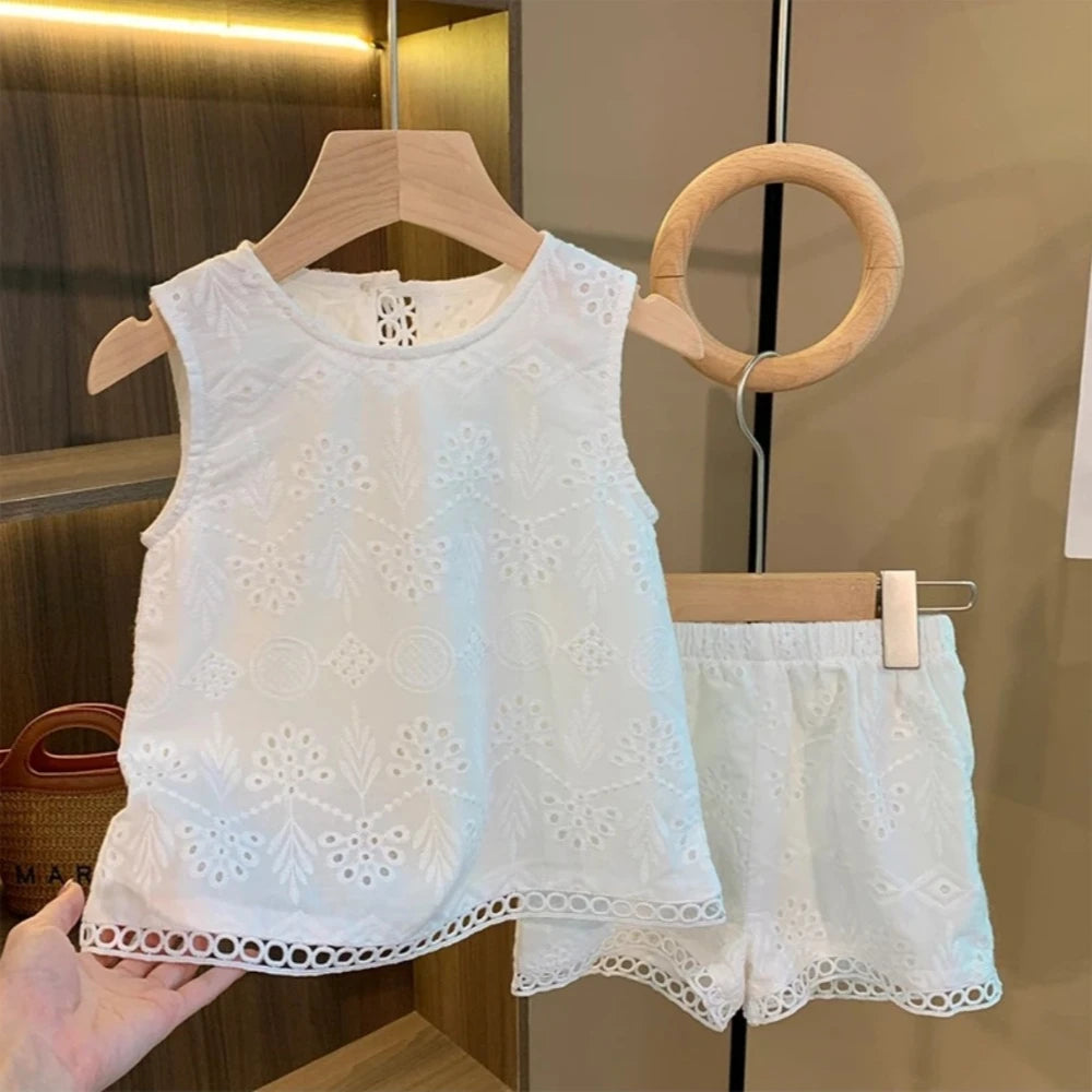 Conjunto infantil de bebê menina, de 2 peças, verão, oco, rendas, colete + shorts, único sem mangas, casual, cor sólida