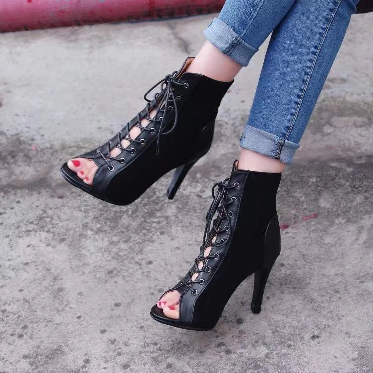 Botas Femininas de renda, saltos 9cm, Tendência
