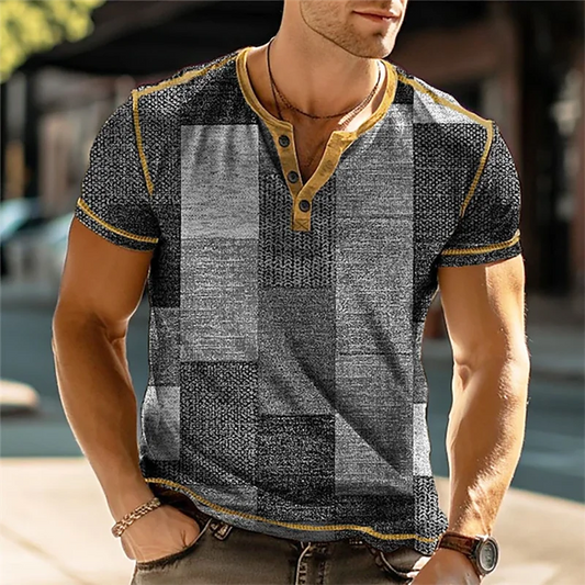 Camisa masculina oversized vintage com estampa block em tons de cinza e detalhes em amarelo