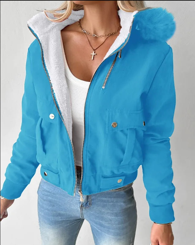 Casaco feminino streetwear RANMO em azul com capuz de pele e forro macio, perfeito para looks modernos