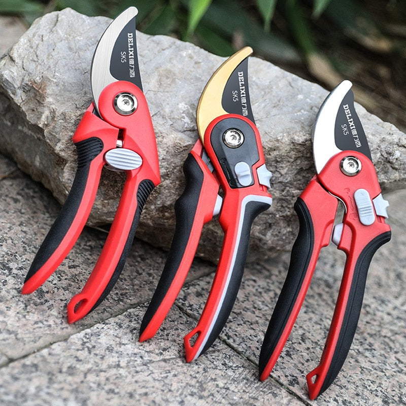 Tesoura jardinagem profissional DELIXI em aço com design ergonômico para poda precisa