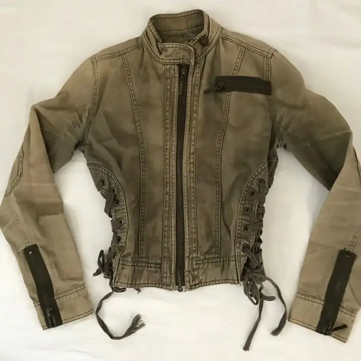 Jaqueta feminina harajuku verde da BiggOrange com zíper frontal e detalhe lateral de amarração