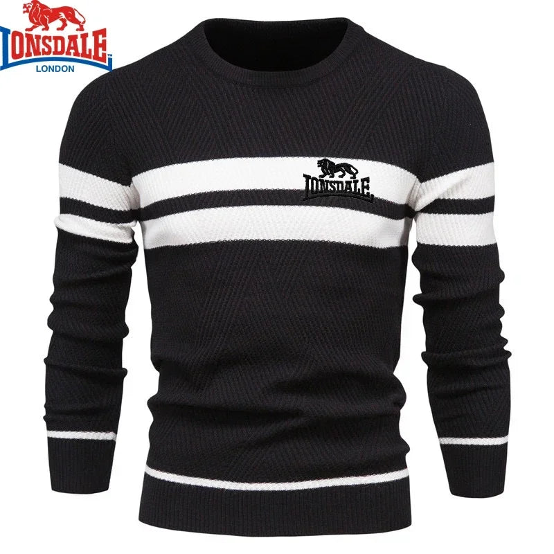 Casaco suéter masculino quente LONSDALE em preto com listras brancas e logo bordado.