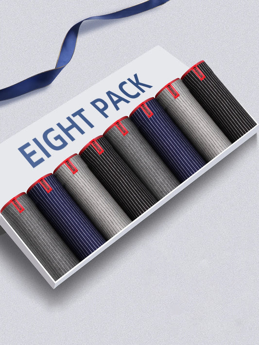 Kit de cuecas masculinas macias com oito peças em diferentes cores embaladas em uma caixa elegante