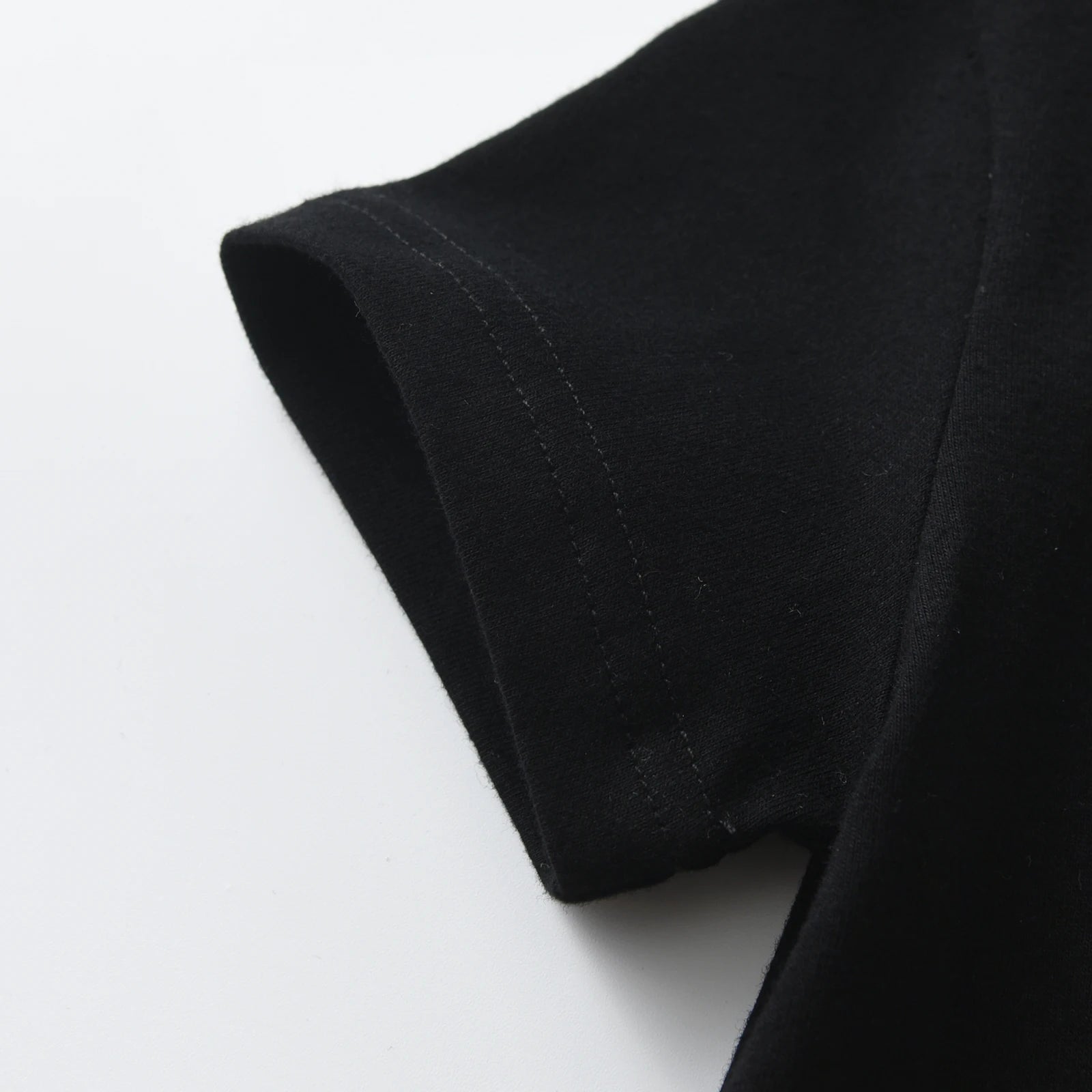 KUKITTY conjunto camiseta manga curta e bermuda menino detalhe da manga preta com costura e tecido macio