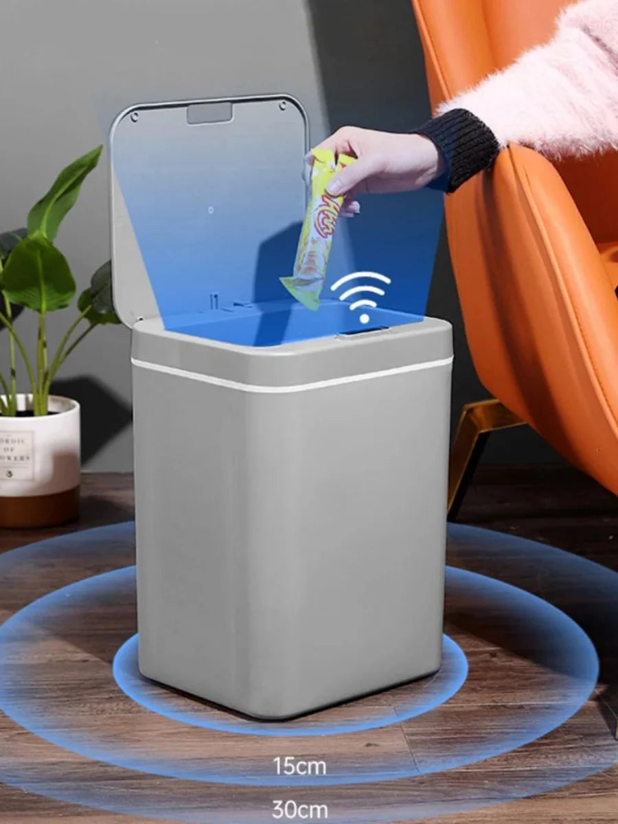 Lixeira sensor automático em cinza com abertura inteligente para descartar resíduos facilmente