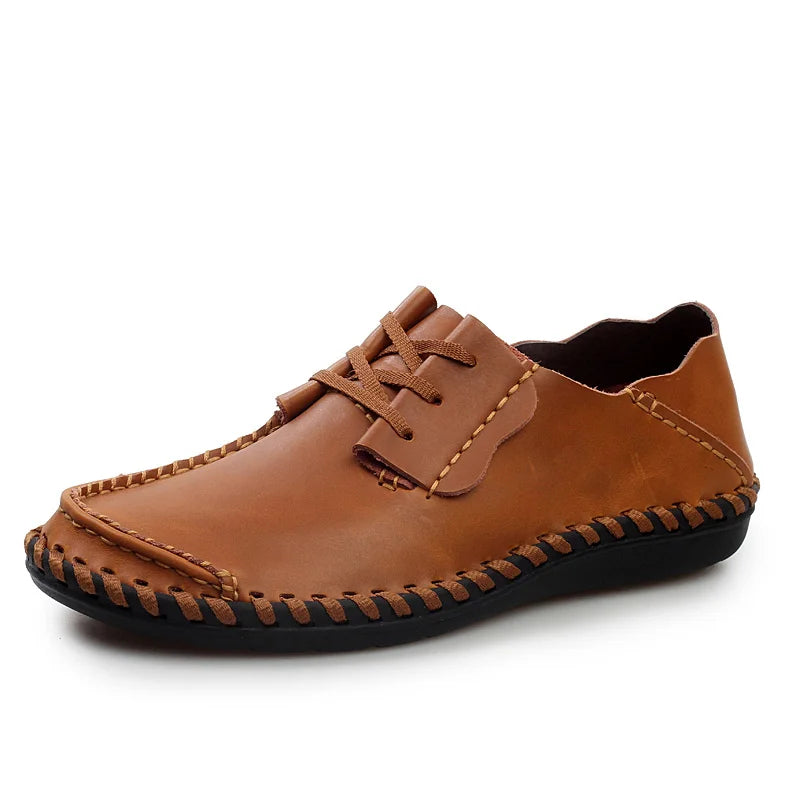 Sapatos casuais masculinos L LOUBIT em couro marrom com costura detalhada e sola confortável