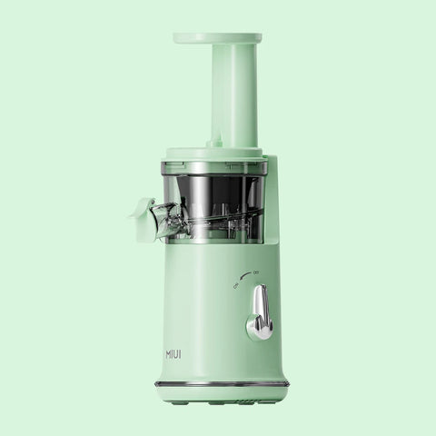 Mini espremedor de suco MIUI em verde com design moderno, ideal para preparar liquidificador de frutas e sorvete