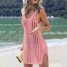 Saída de praia feminino rosa com detalhes em crochê, ideal para quem busca moda praia sexy.