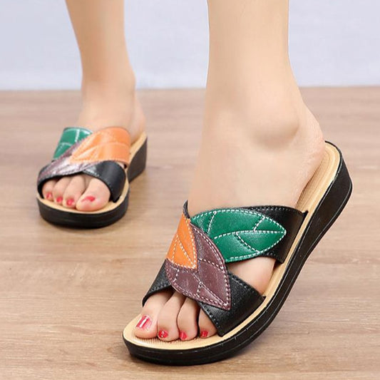 Sandálias femininas KUIDFAR com design colorido, confortáveis para meia-idade e idosos